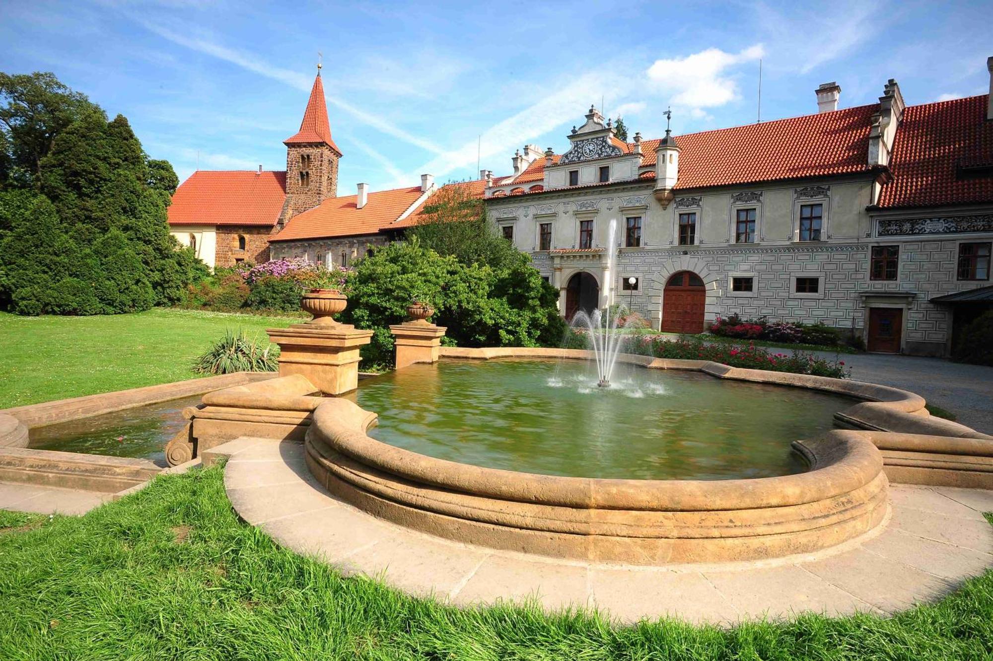 Park Hotel Průhonice Extérieur photo